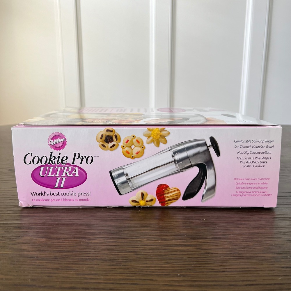 Vintage Wilton Cookie Pro Ultra II Cookie Press Set 16 Disks Easy Grip NEW - Picture 6 of 7